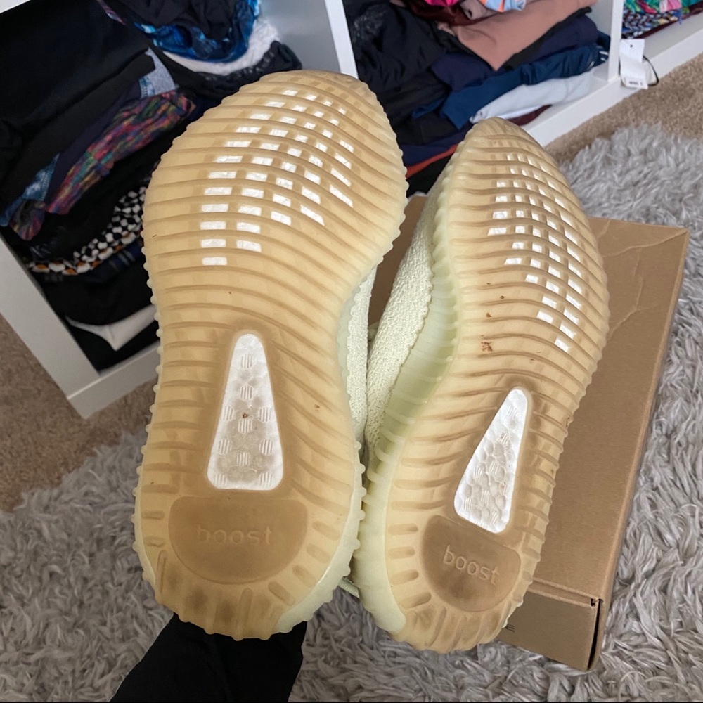 Yeezy 350 V2 butter butters size 5 - Picture 5 of 8